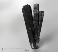 Ильваит, сросток кристаллов - «globural.ru» - Серов